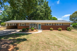 650 Highland Park Dr-1