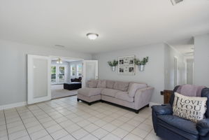 650 Highland Park Dr-8