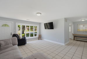 650 Highland Park Dr-10
