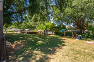 650 Highland Park Dr-34