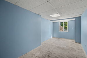  Photo 34