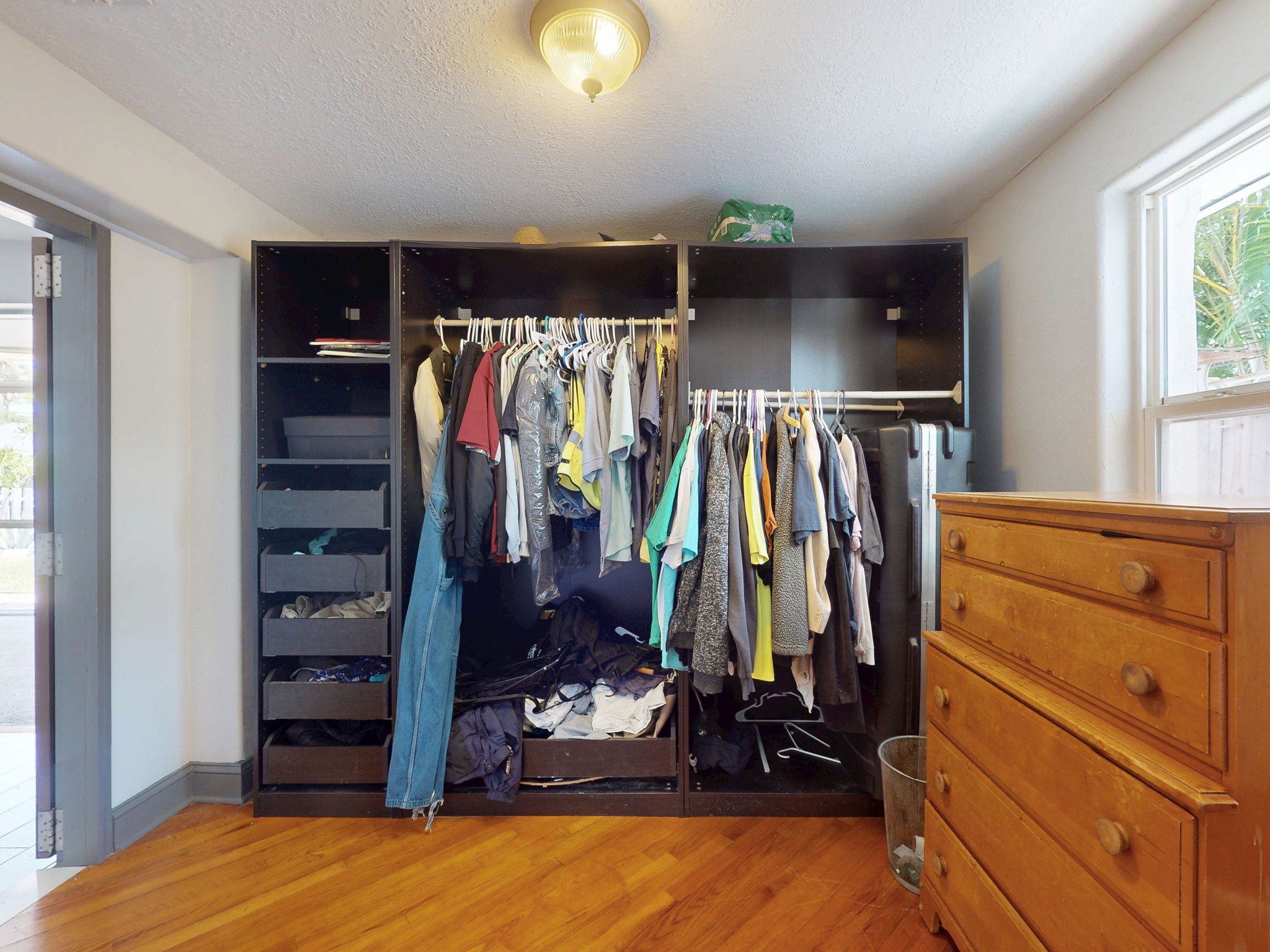  Photo 33