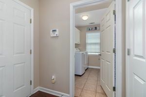 Mudroom/Laundry