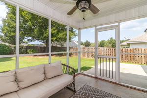 Screened-in Porch