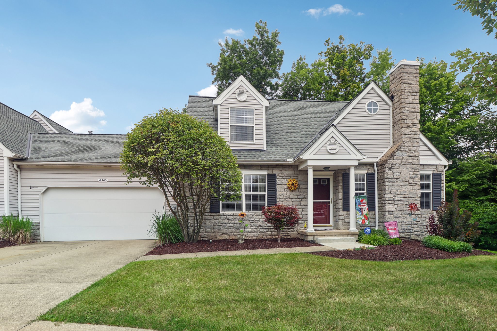 Grove Ln unit 53-004.jpg