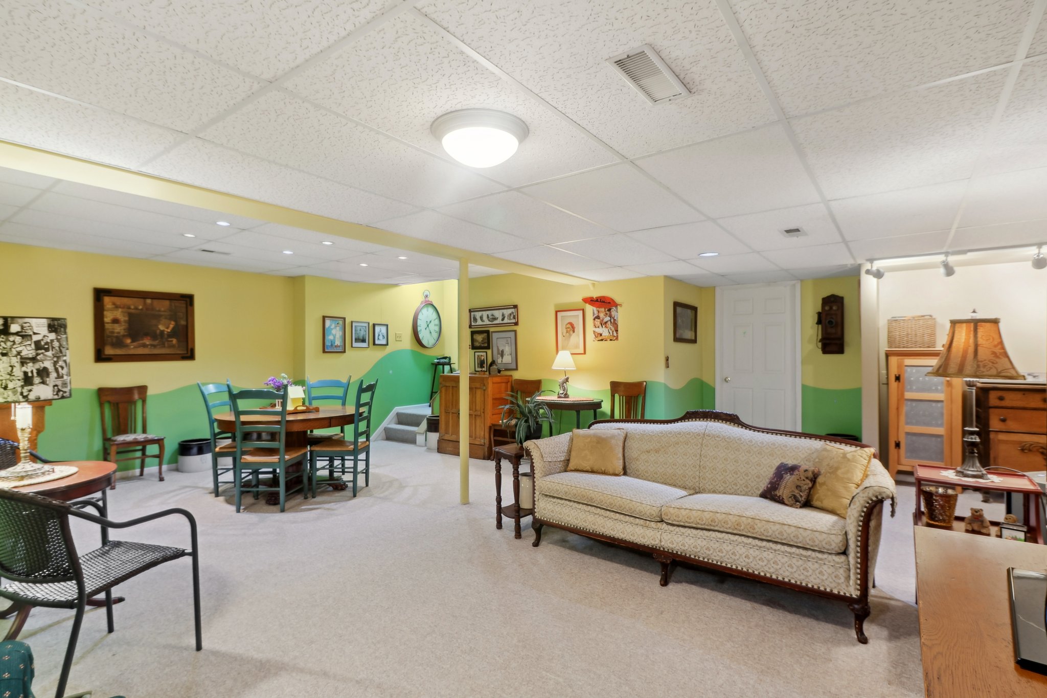 Grove Ln unit 53-010.jpg