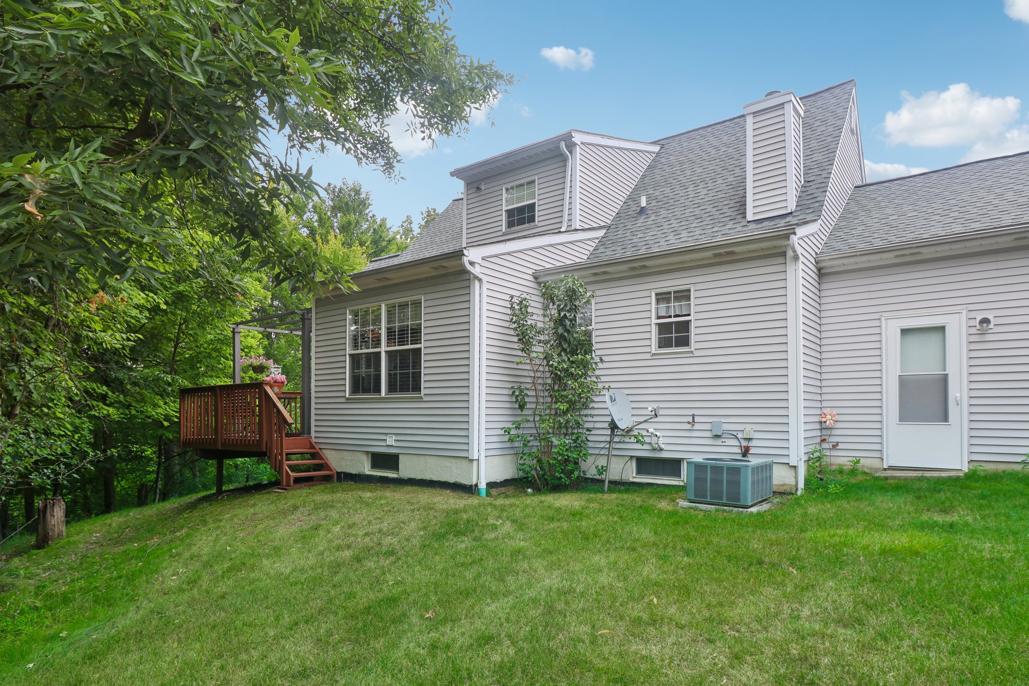 Grove Ln unit 53-077.jpg