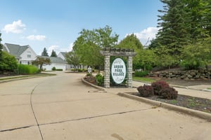 Grove Ln unit 53-079.jpg