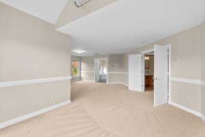 33. Upper bedroom.jpg