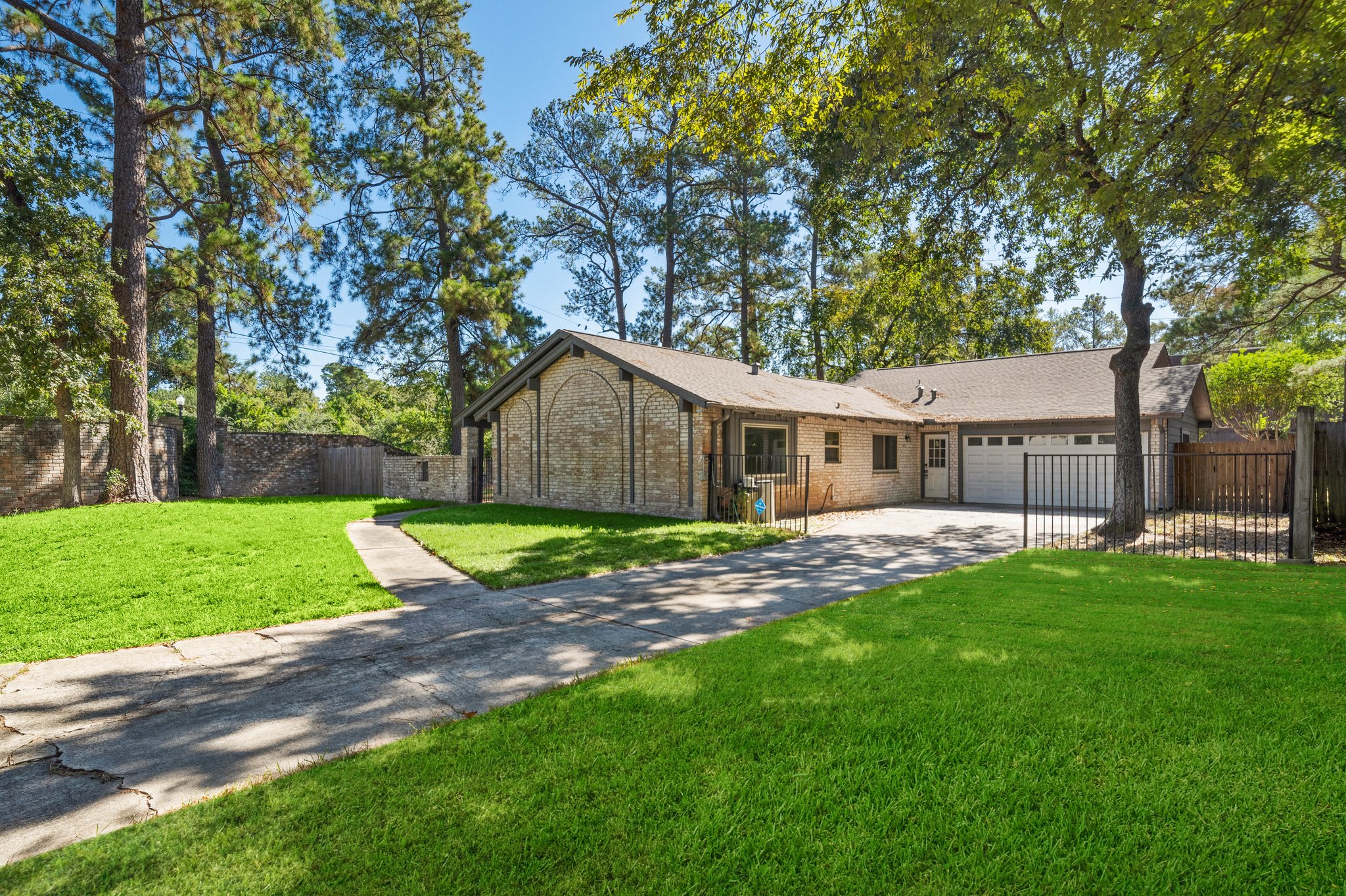 Strata Visuals-6503 Point Clear-2.jpg