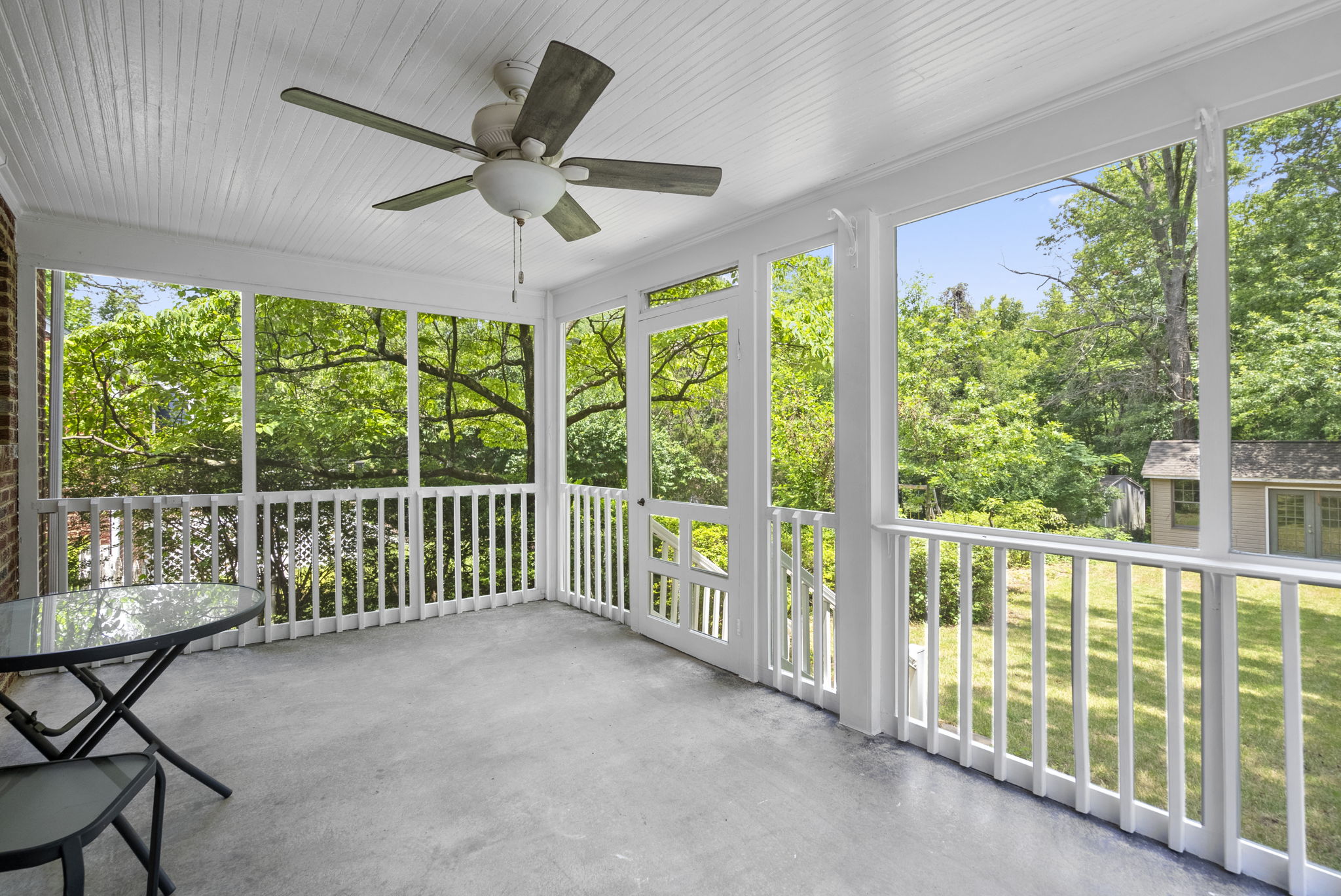 Screened-in Porch