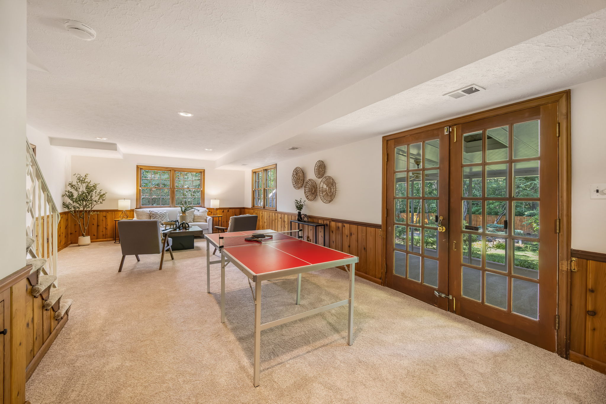 Large Lower Level Walk-out Recreation Room