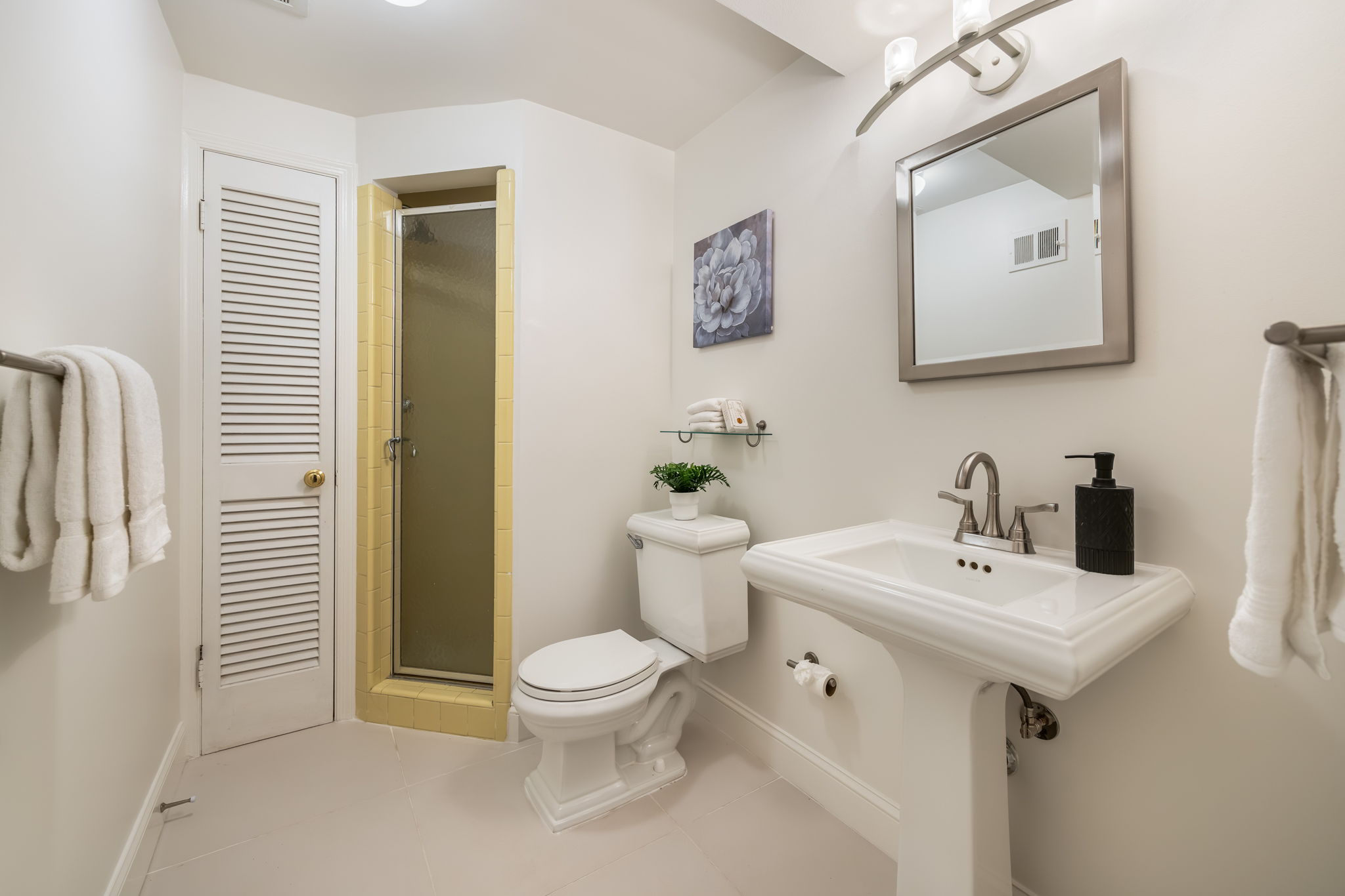 Lower Level Full Bathroom