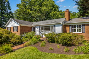 WALTERS WOODS | Spacious 5BR/3BA Brick Rambler