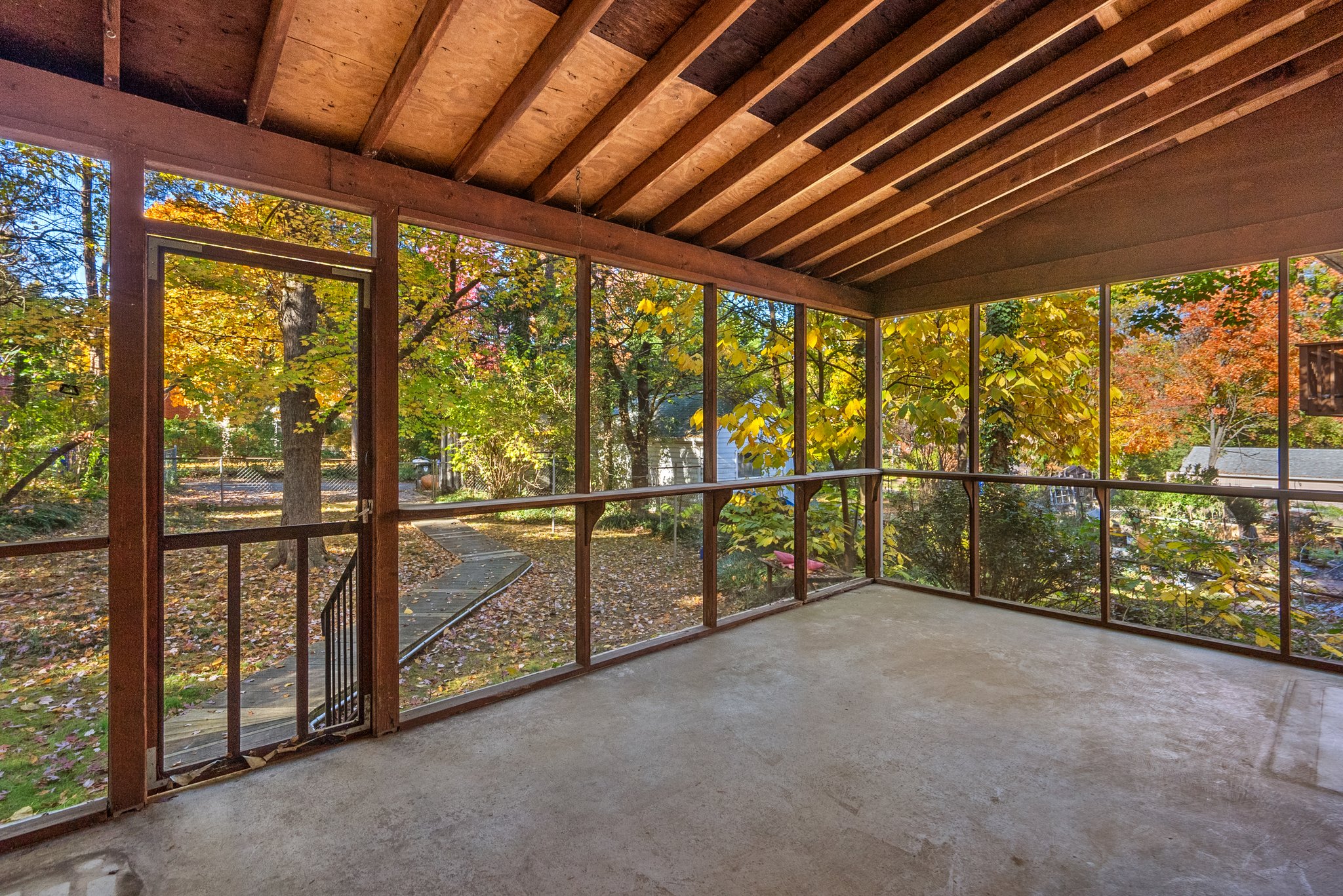 Screened-in Porch