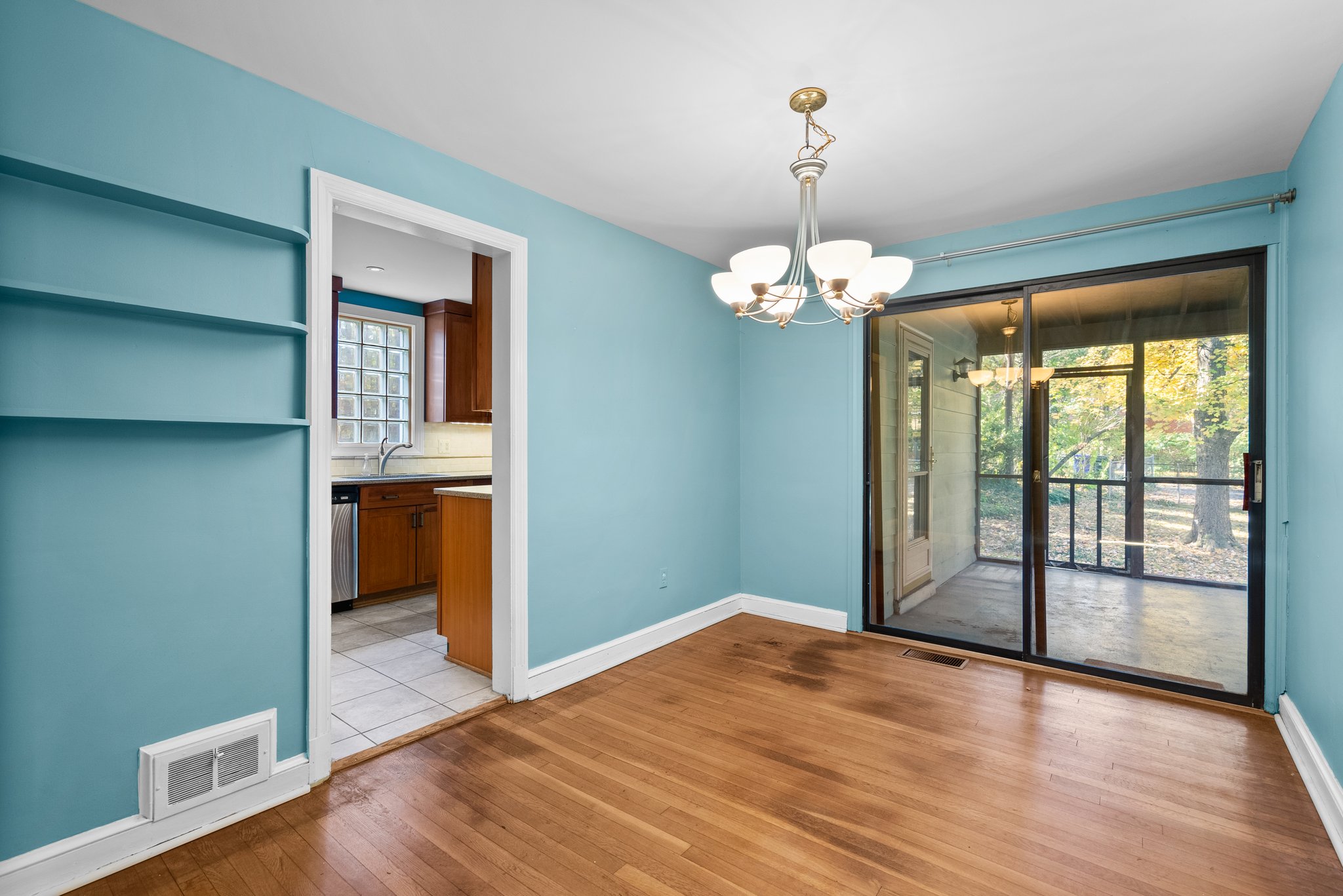 Dining Room and Access to Rear Screened Porch