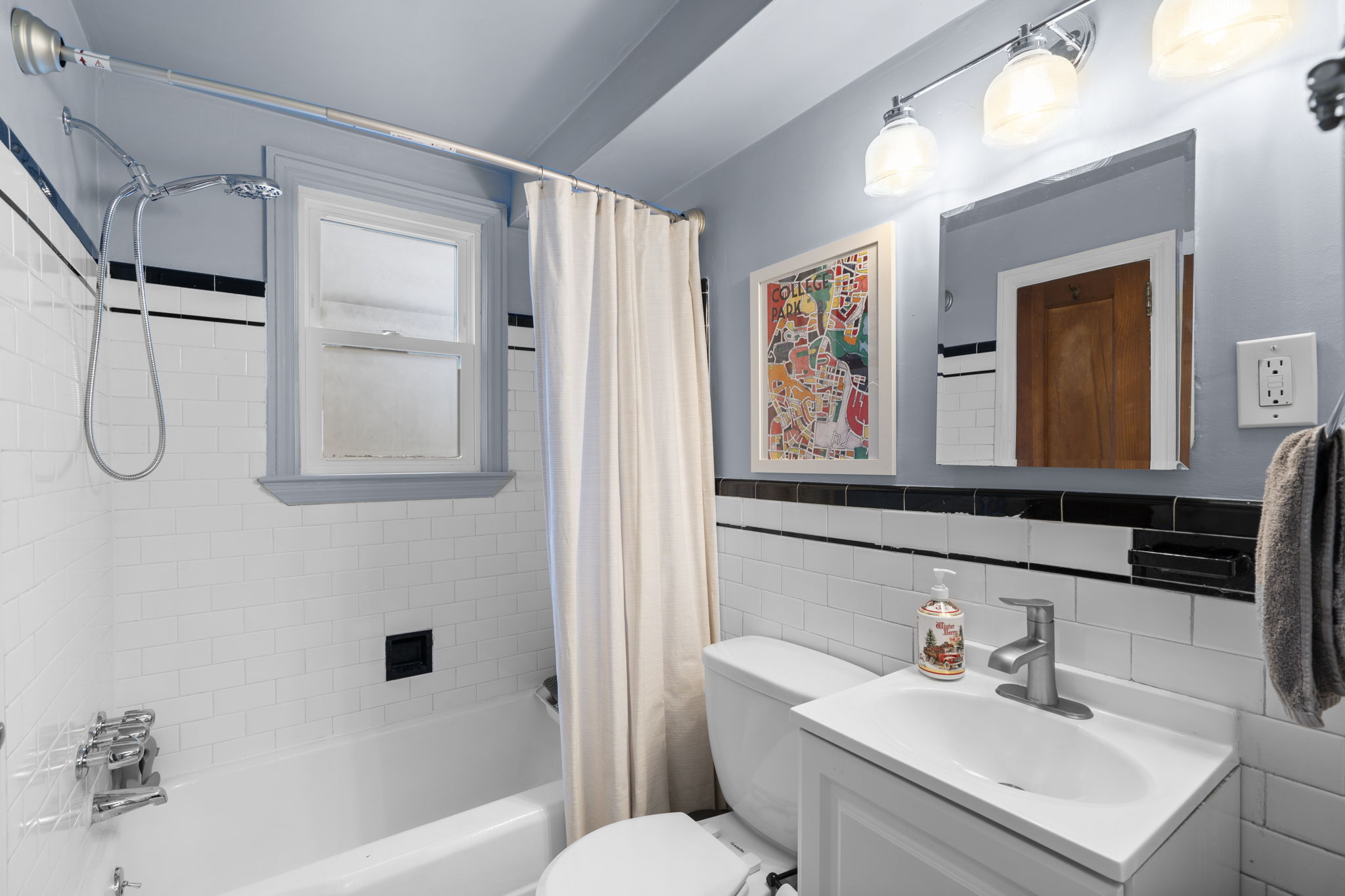 Main Level Full Bath