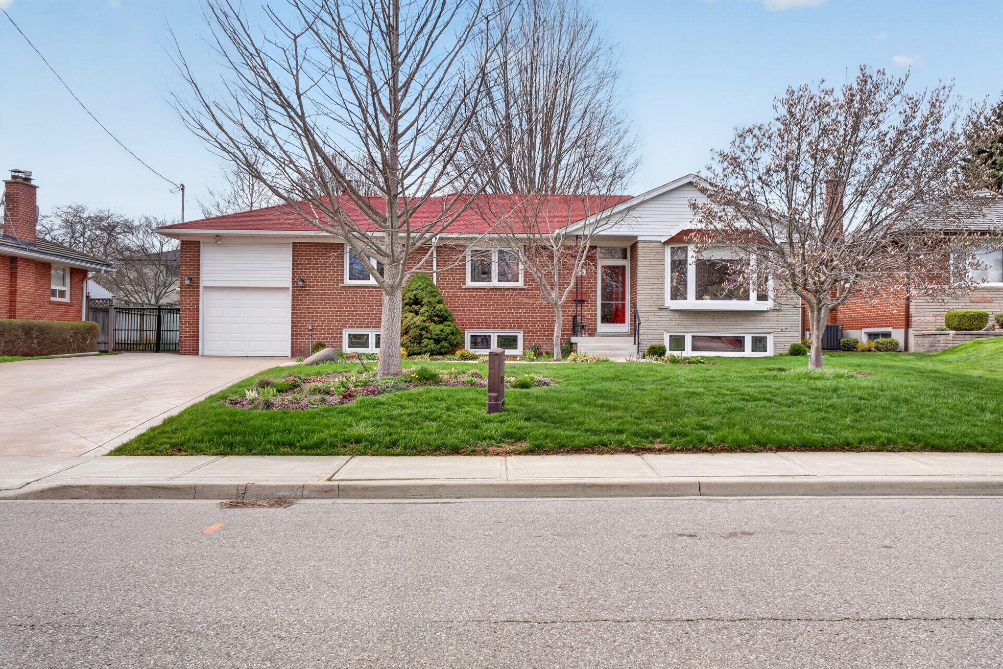 651 Breckenridge Rd, Mississauga, ON L5A 2C7, Canada Photo 10