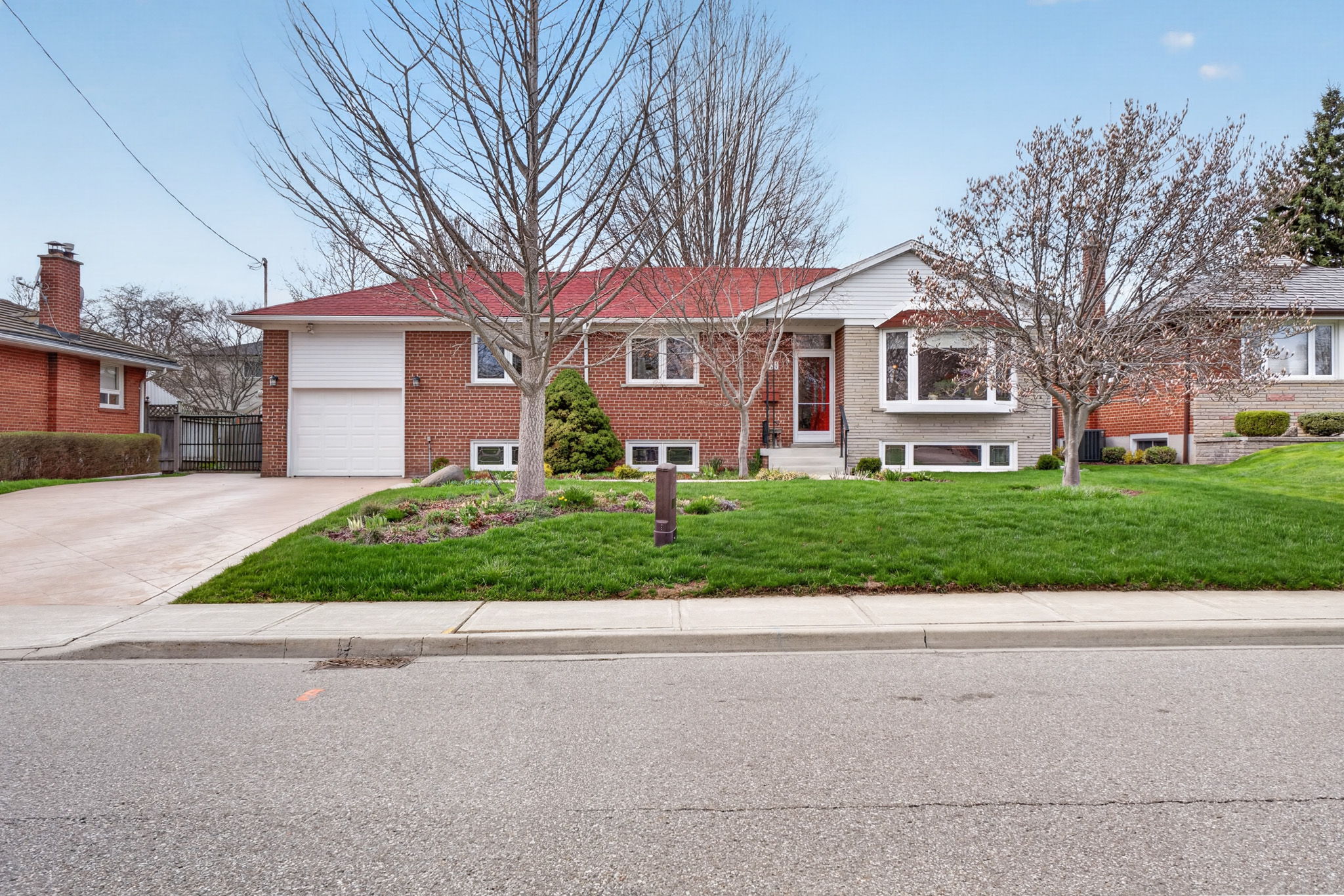 651 Breckenridge Rd, Mississauga, ON L5A 2C7, Canada Photo 11