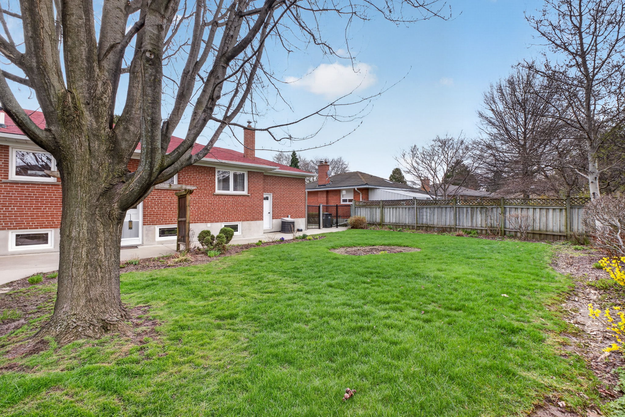 651 Breckenridge Rd, Mississauga, ON L5A 2C7, Canada Photo 63