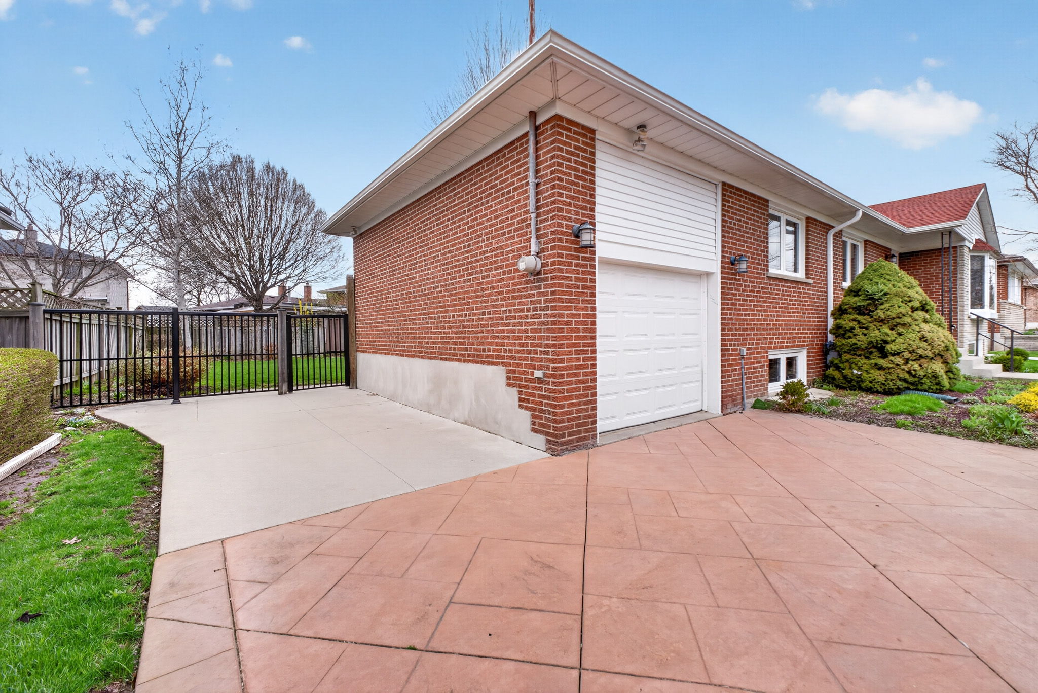 651 Breckenridge Rd, Mississauga, ON L5A 2C7, Canada Photo 73