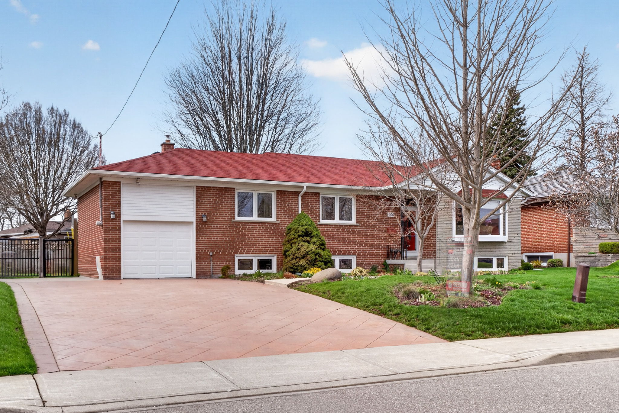 651 Breckenridge Rd, Mississauga, ON L5A 2C7, Canada Photo 6