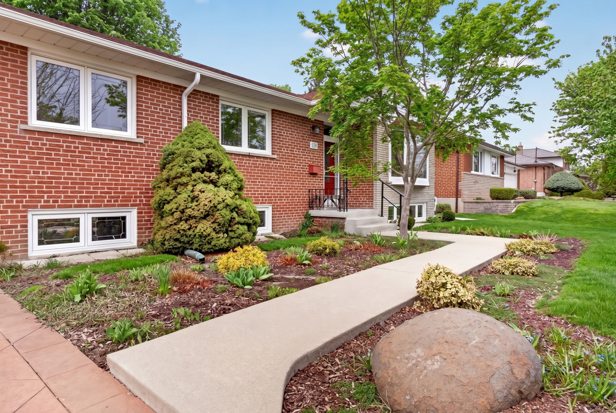 651 Breckenridge Rd, Mississauga, ON L5A 2C7, Canada