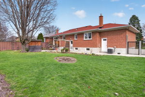 651 Breckenridge Rd, Mississauga, ON L5A 2C7, Canada Photo 60
