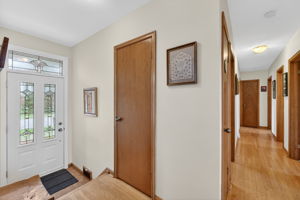 651 Breckenridge Rd, Mississauga, ON L5A 2C7, Canada Photo 13