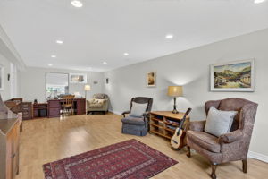 651 Breckenridge Rd, Mississauga, ON L5A 2C7, Canada Photo 46