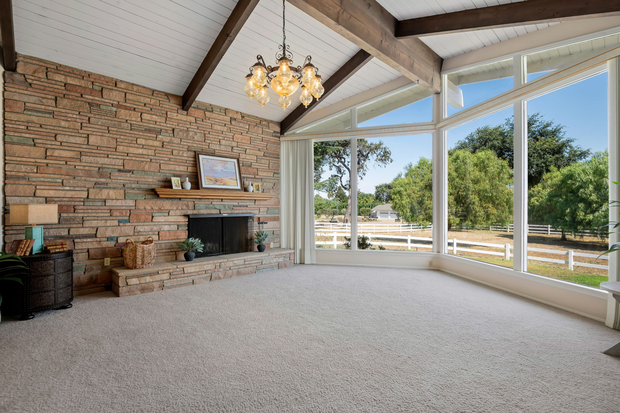 09-Living Room