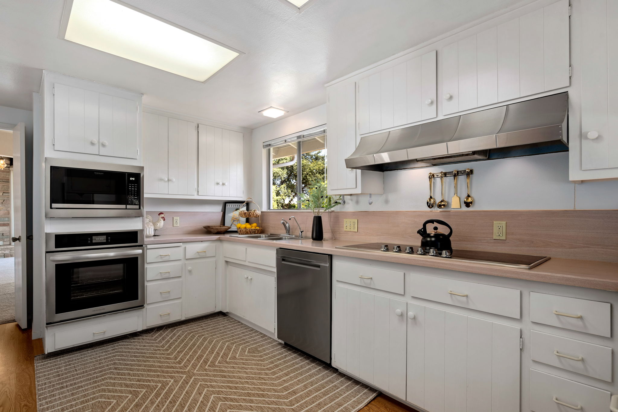 15-Kitchen