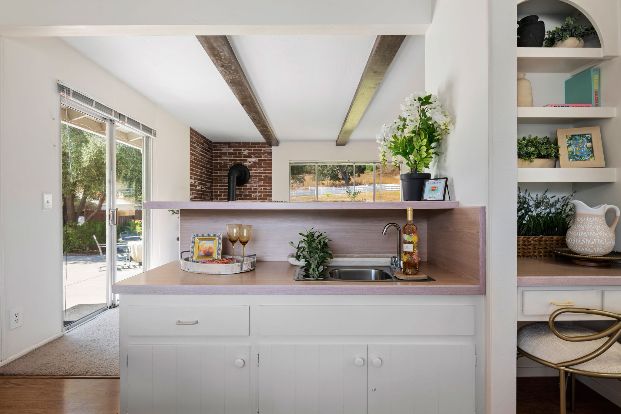16-Kitchen