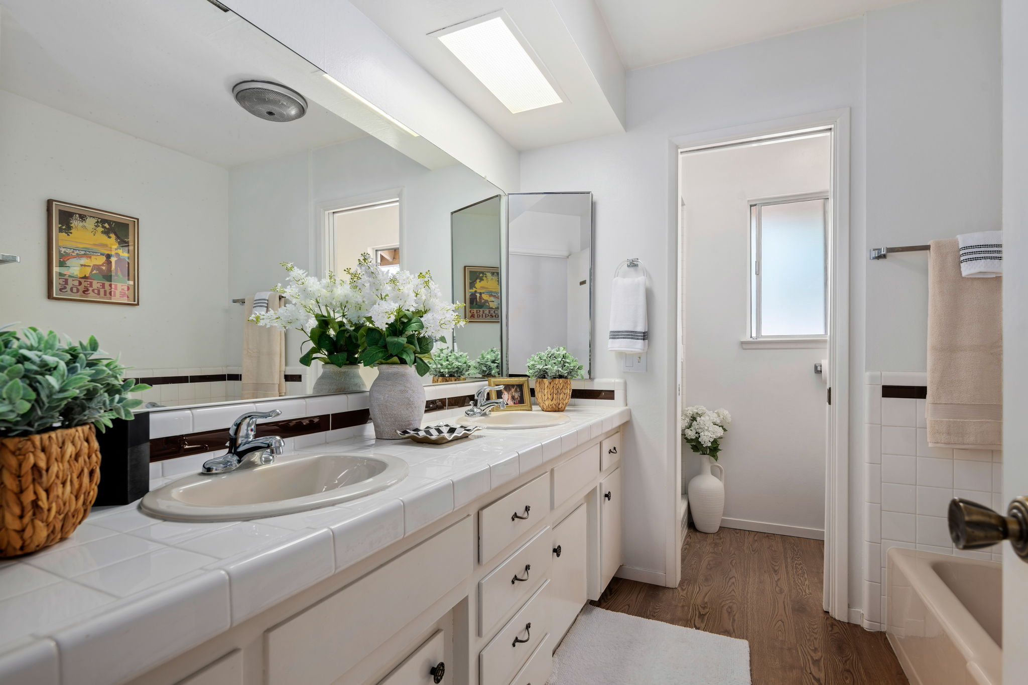 30-Bathroom 2