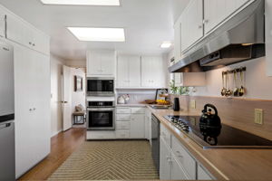 17-Kitchen