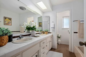 30-Bathroom 2