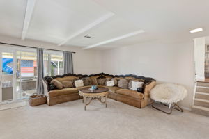 16 - Family Room