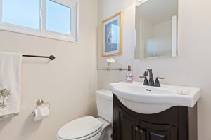 24 - Bathroom 3