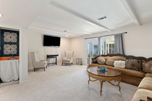 15 - Family Room