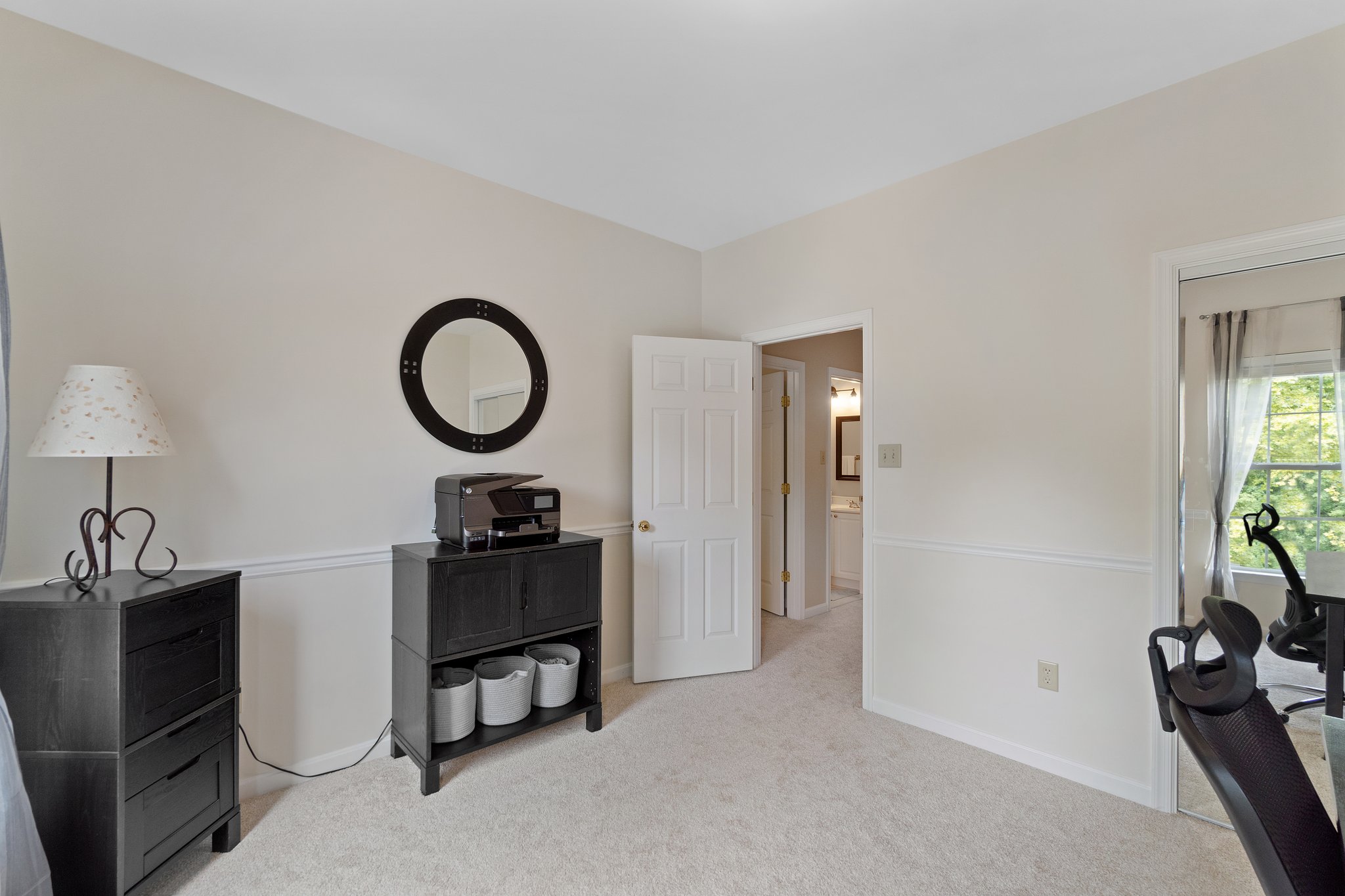 Upper Bedroom -9