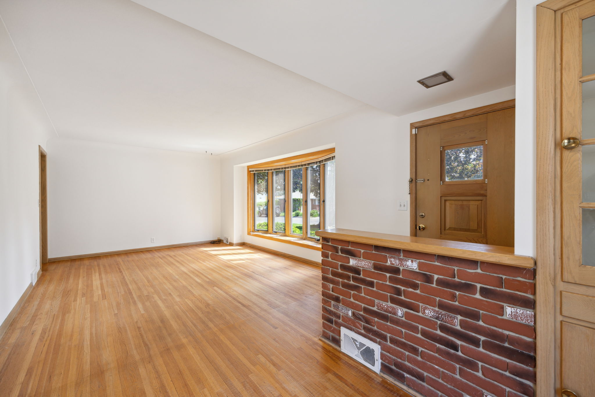 05_Interior