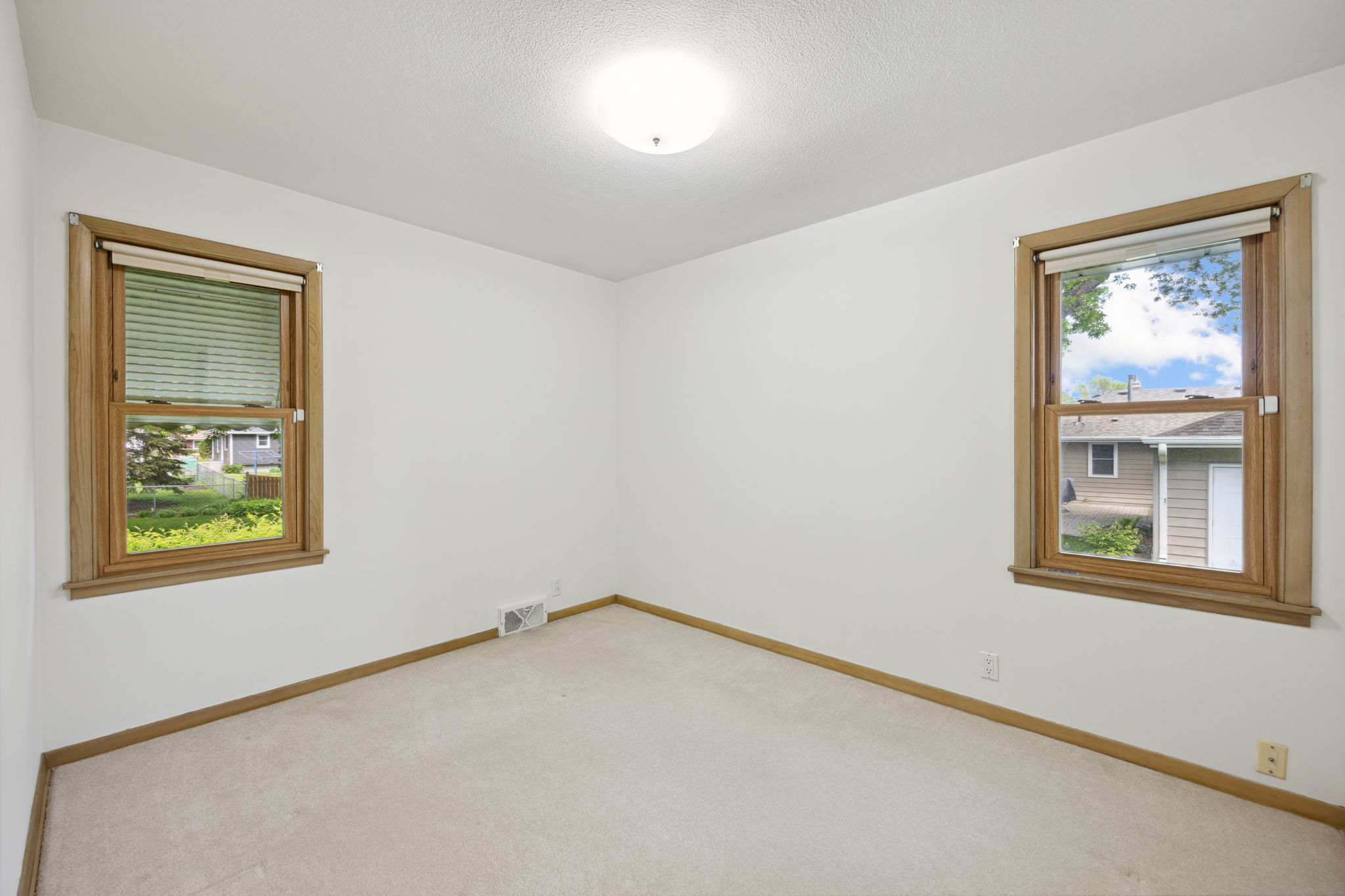 13_Interior