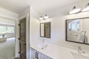 28-Jami_Downing6518-extra