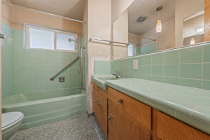  Photo 41