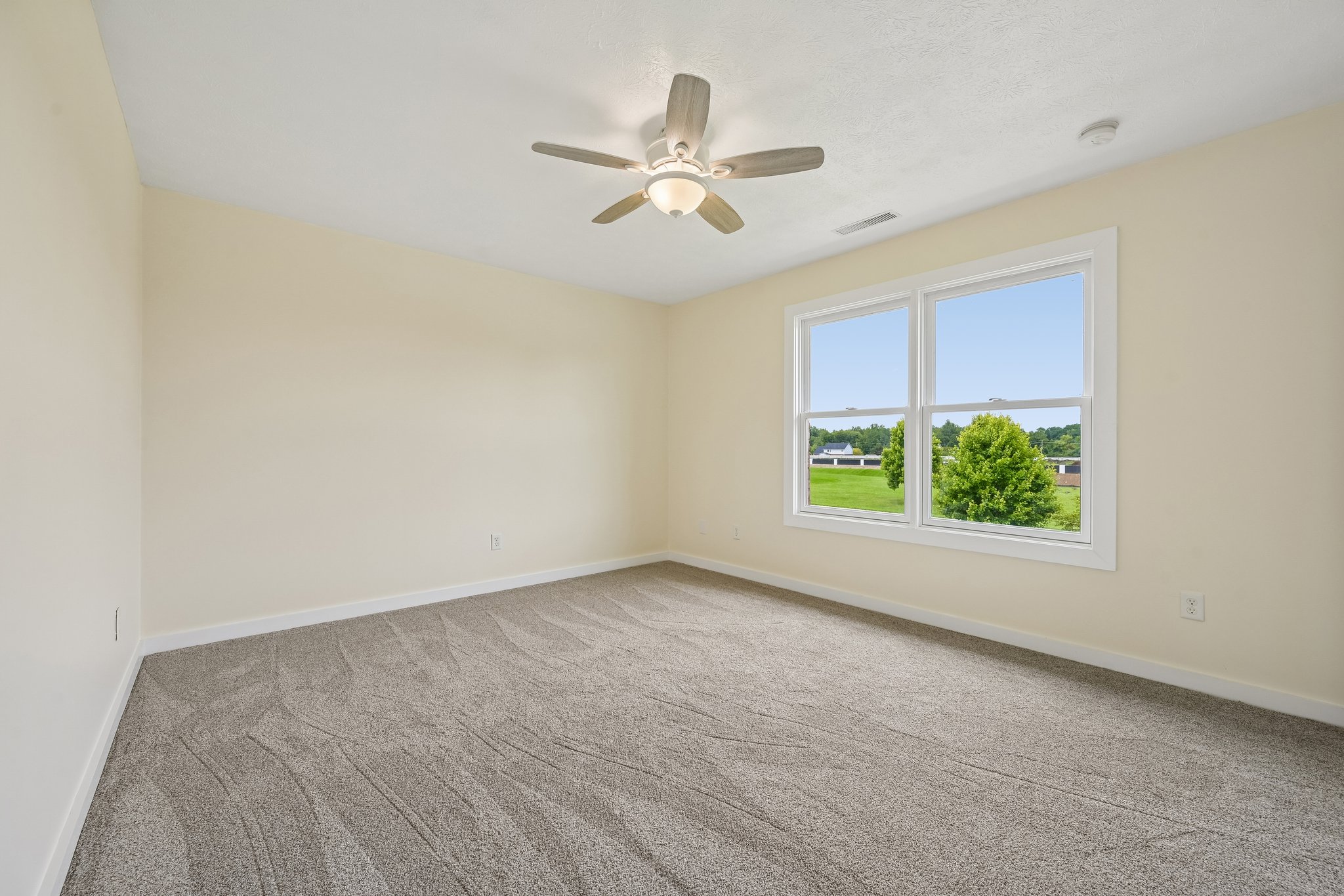 Rothchild Blvd-S1408-019.jpg