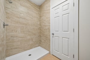 Rothchild Blvd-S1408-016.jpg