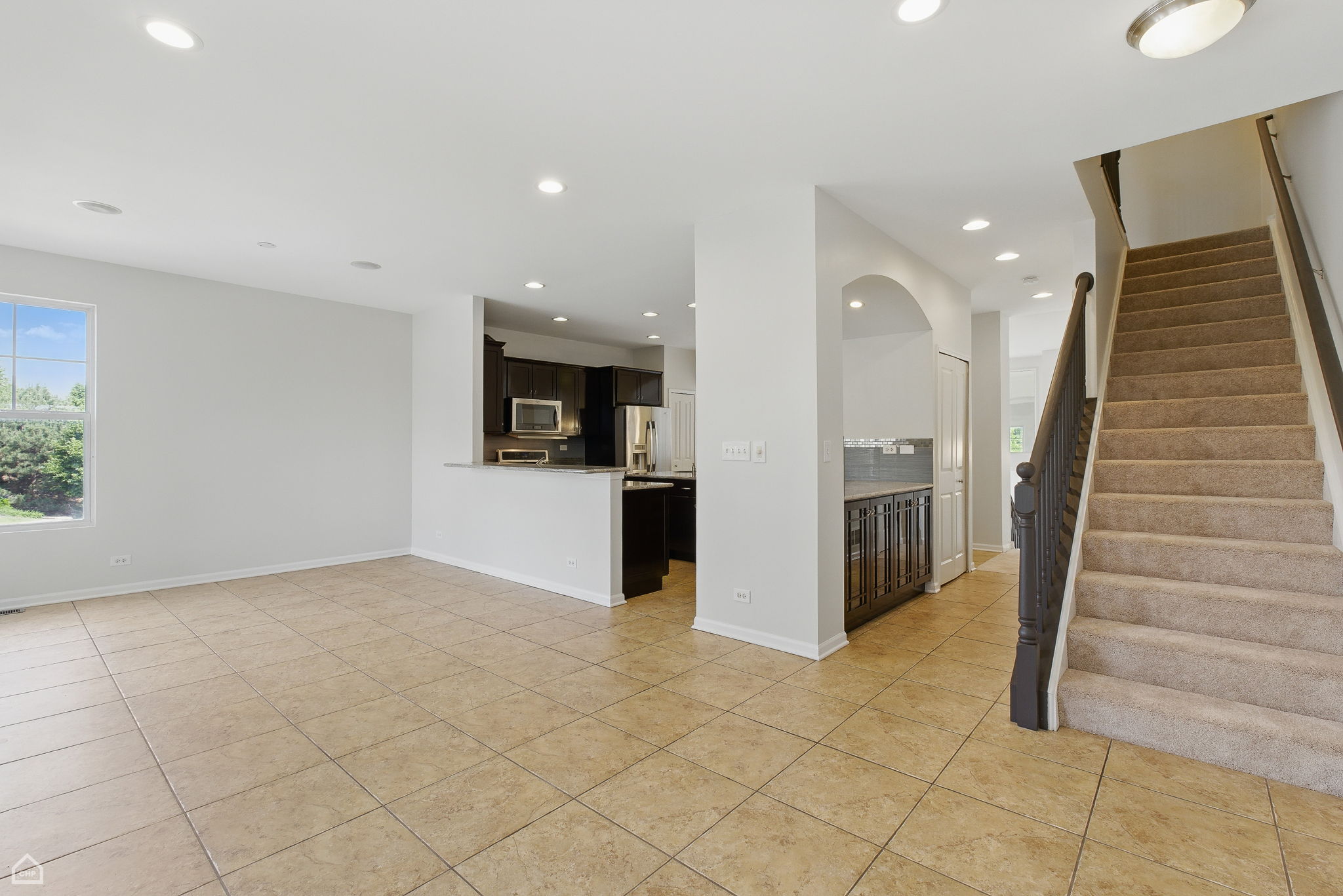 652 Grosvenor Ln_016