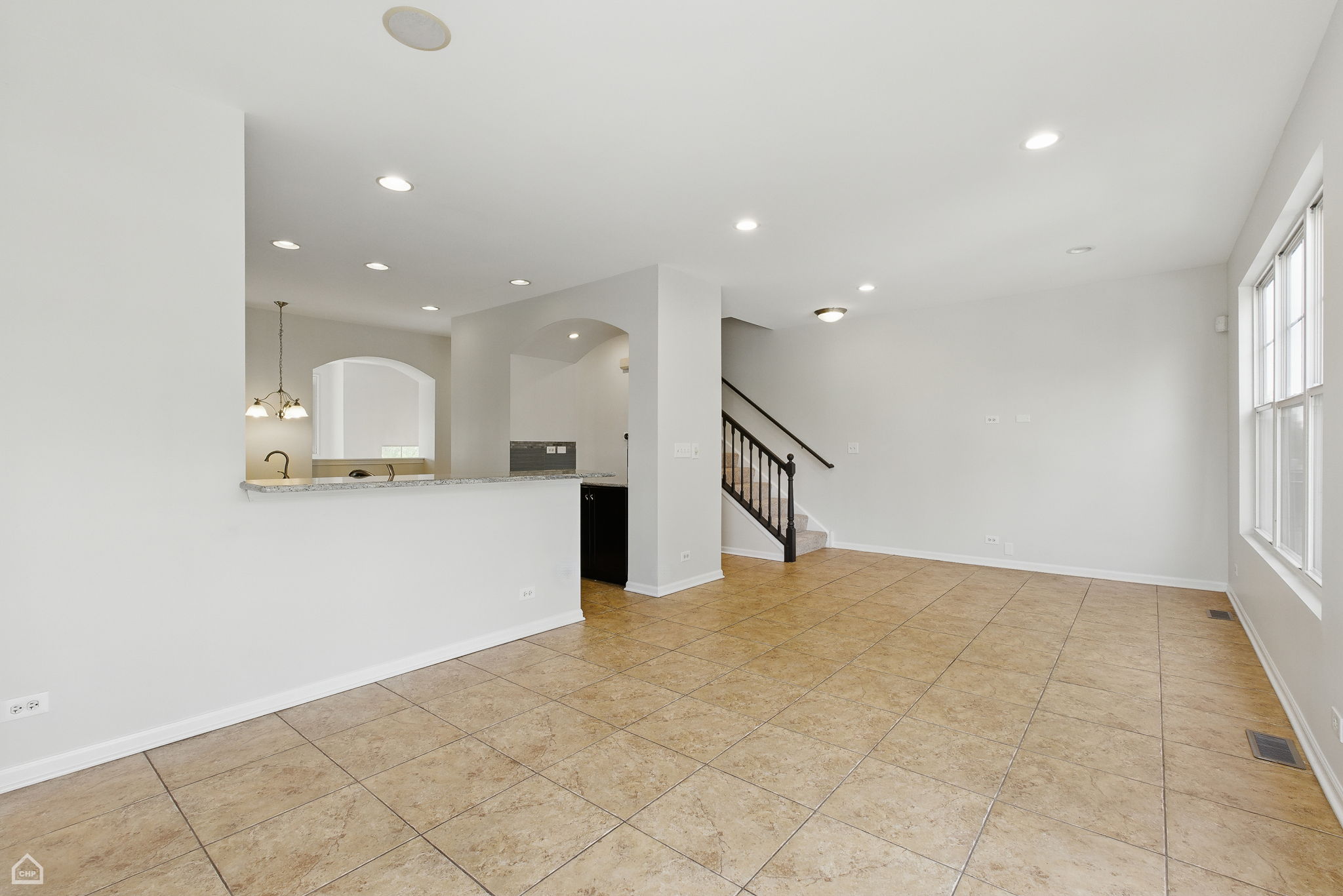 652 Grosvenor Ln_017