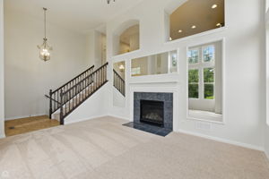 652 Grosvenor Ln_009