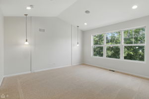 652 Grosvenor Ln_023